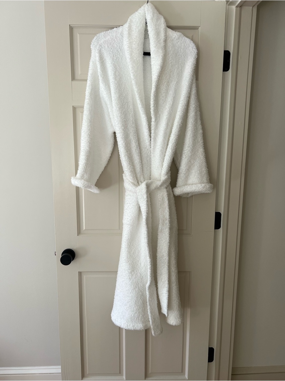 Barefoot Dreams Plush White Shawl-Collar Bath Robe